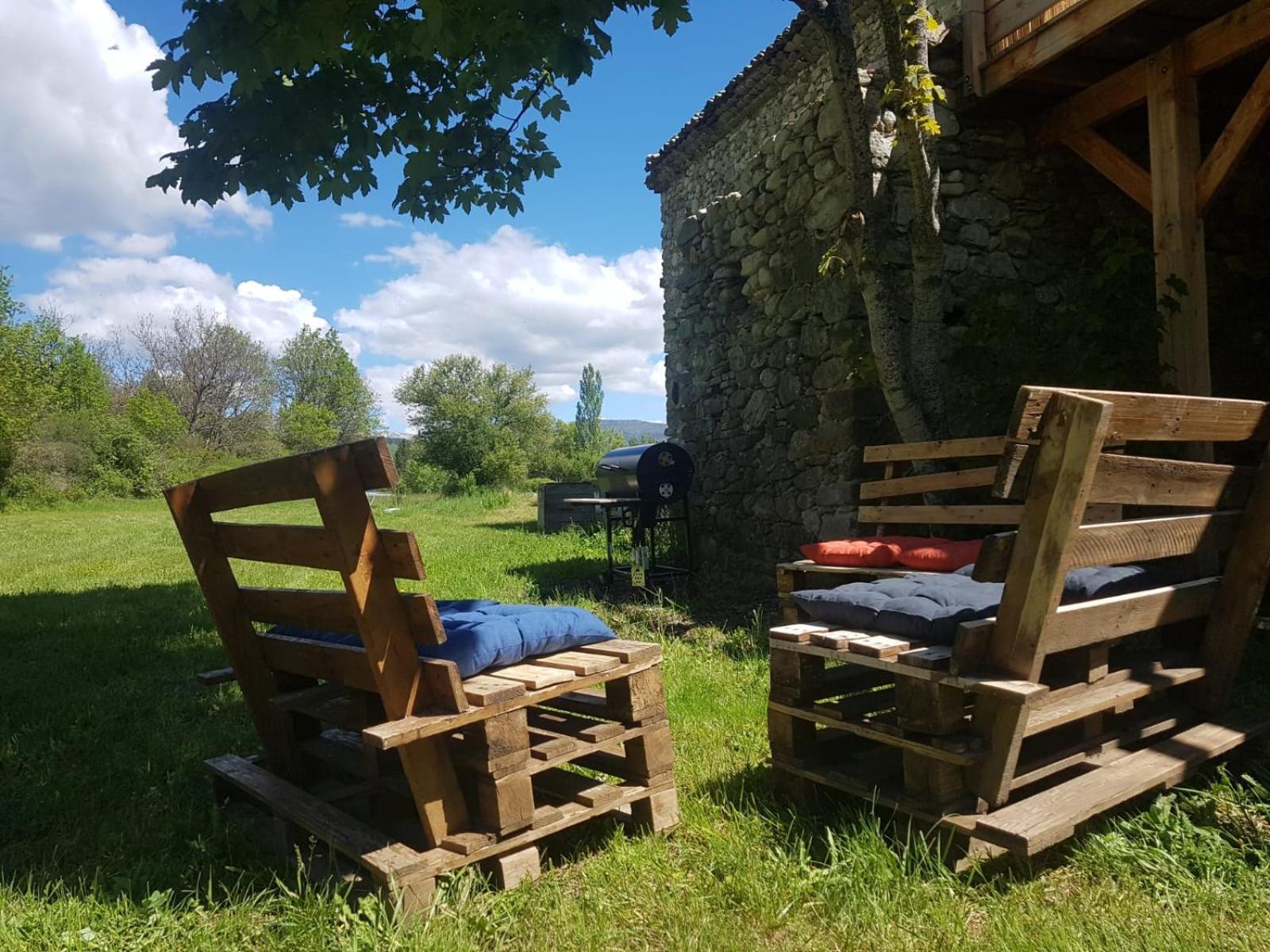 Les Gites Du Saro Chabestan Zewnętrze zdjęcie
