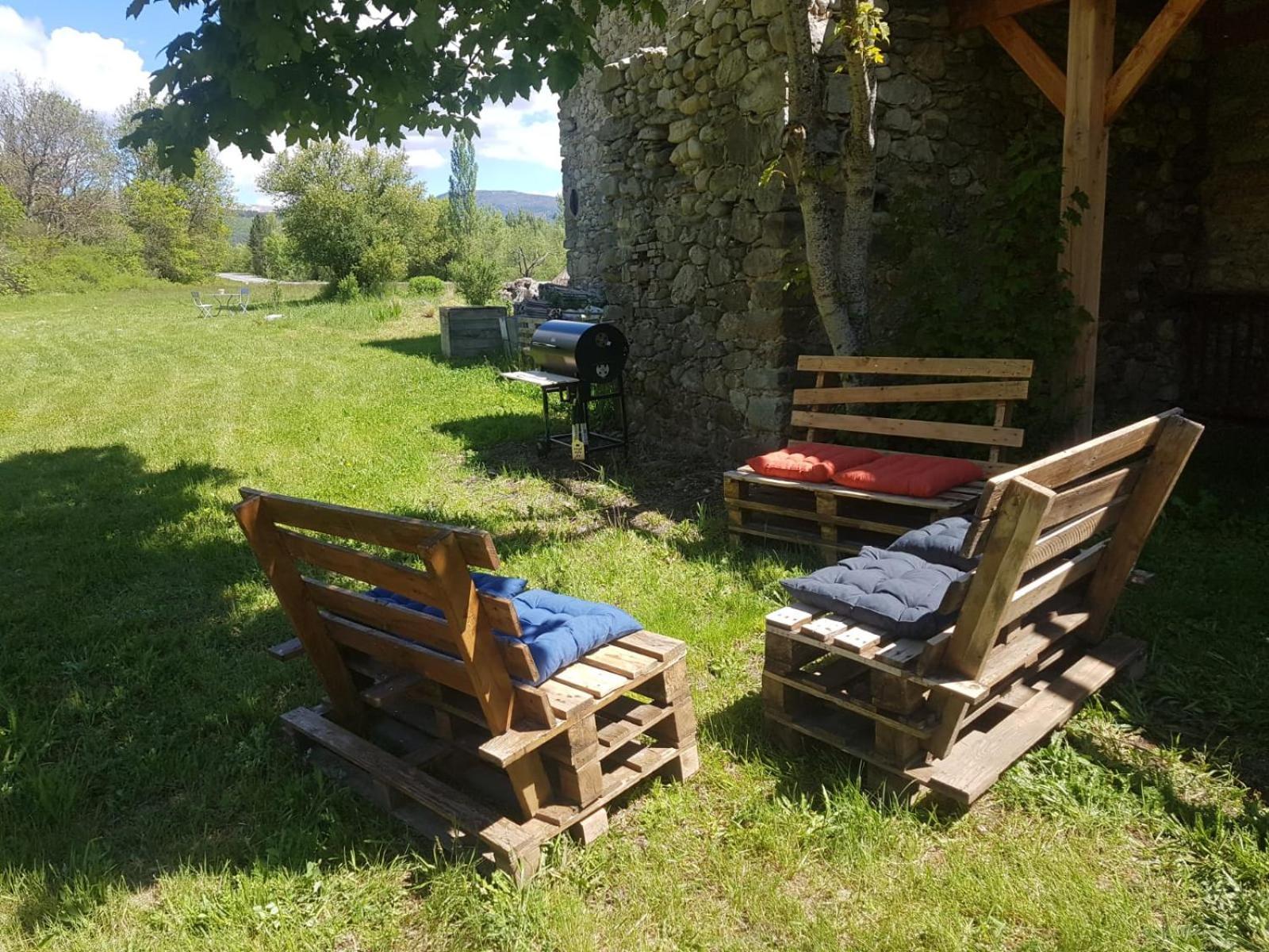 Les Gites Du Saro Chabestan Zewnętrze zdjęcie
